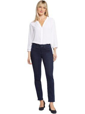Stylish Women's High-Waisted Sheri Jeans - Flattering Fit & Comfortable Stretch